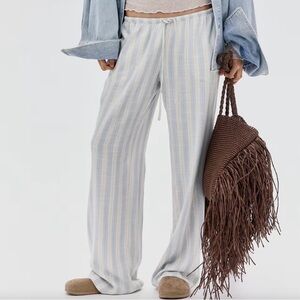 Light and Airy Striped Pull On Pants